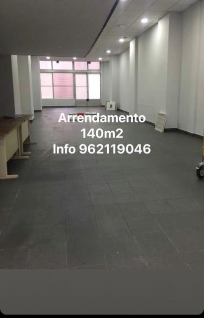 Loja 140 m2  para subarrendamento