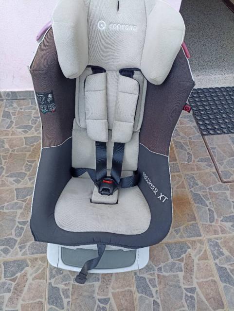 Cadeira auto de bebé