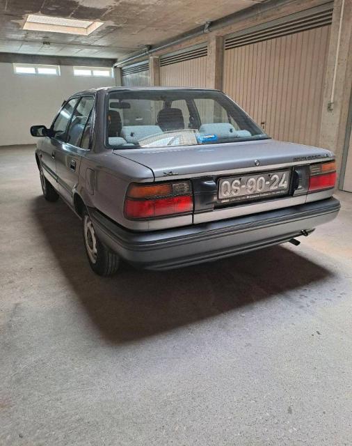 Toyota Corolla (EE90L) 1.3 XL - 90