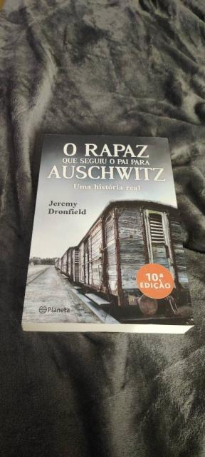 Livro ... O Rapaz que segui o pai para Auschwitz