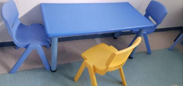 Venda de mesas e cadeiras escolares