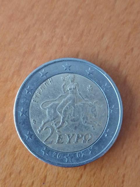 Venda de muedas 2 euros rara com erro de cunho