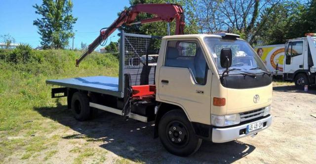 Toyota Dyna Grua 90000km