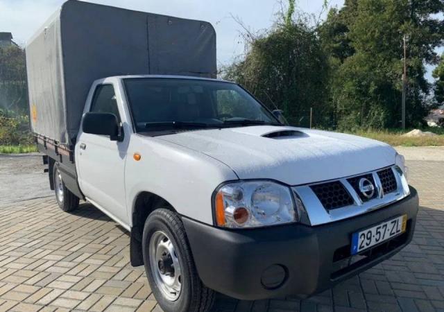 Nissan Navara D 22 (225 000 km)  3000 EUR