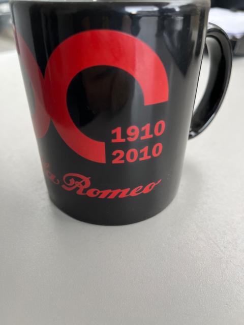 Caneca dos 100 Anos da Alfa Romeo 1910/2010